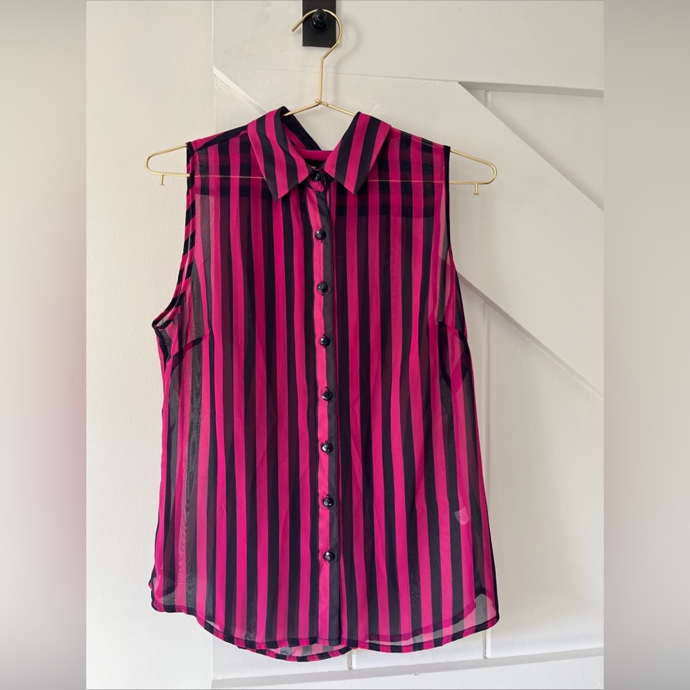 Banana Republic Women’s Striped Sheer Sleeveless Shirt Size 4P Button Up Collar